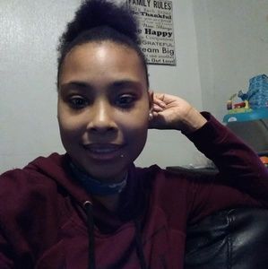 Meet your Posher, Natisha